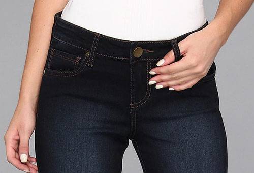 I jeans sono larghi