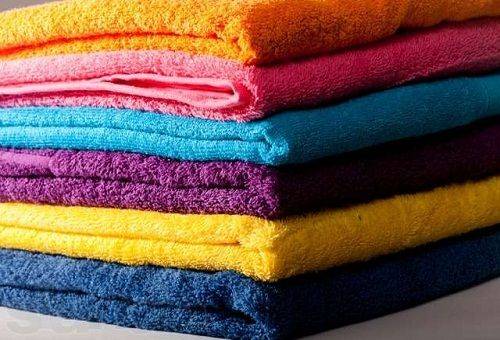 многоцветни хавлиени кърпи