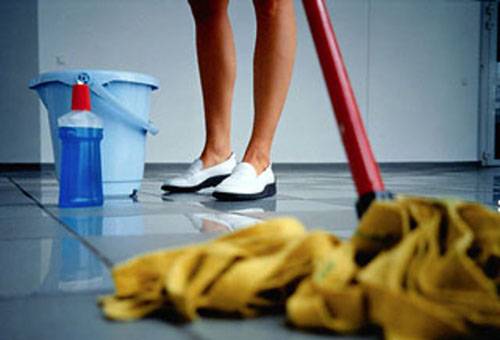 Flislagt gulv rengjøring