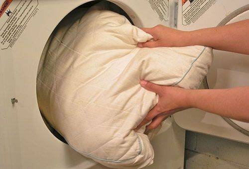 pagalvė skalbimo mašinoje