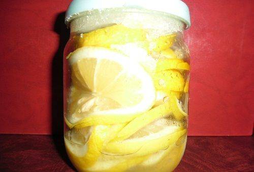 citróny v pohári