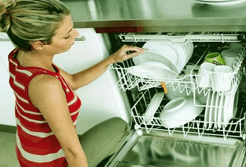 stroj za pranje posuđa