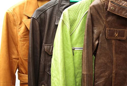 Dažādu krāsu ādas jakas