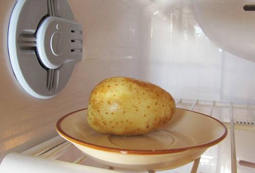 Ledusskapī kartupeļi