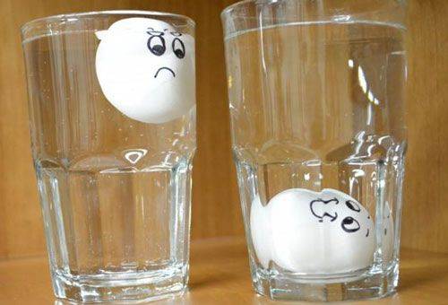 uova in bicchieri