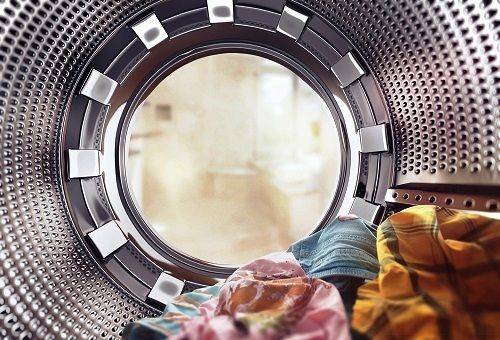 medvilnės daiktai skalbimo mašinoje