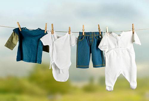 Sušenje odjeće novorođenčeta nakon pranja