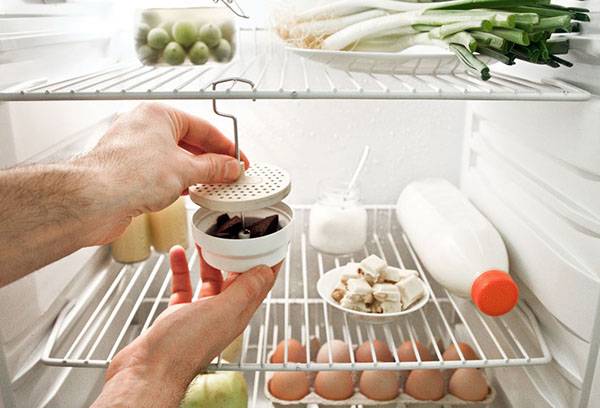 Sredstvo za uklanjanje mirisa u hladnjaku