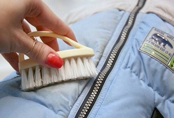 Netejar una jaqueta grassa