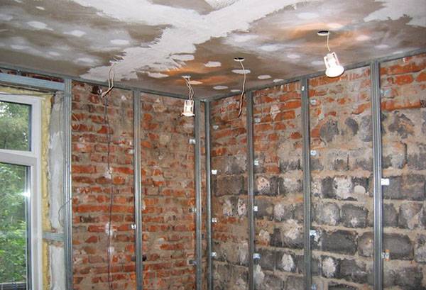 Menyediakan dinding untuk pemasangan drywall