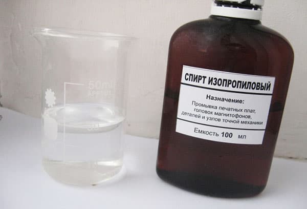 Isopropyl alkohol