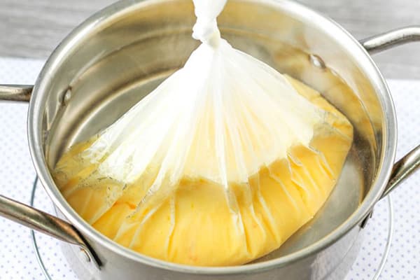 Pagluluto ng omelet sa isang bag