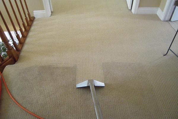 Почистване на килими с прахосмукачка