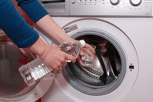 Rengøring af vaskemaskinen med eddike