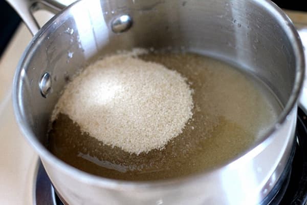 Fazendo xarope de açúcar