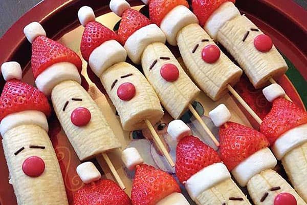 Figures de Nadal fetes de fruites