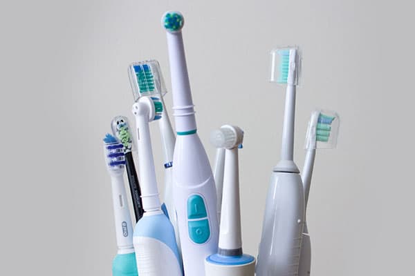 Berbagai jenis berus gigi elektrik