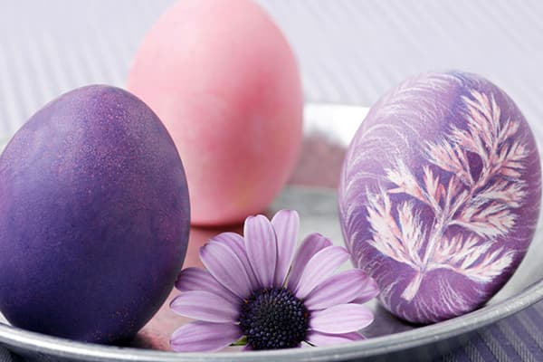 Mga itlog ng Easter ng Lavender