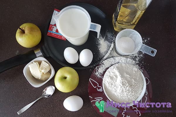 Ingredients de crepes de poma