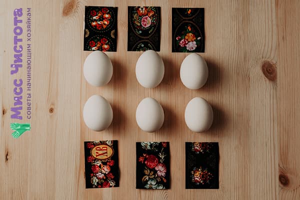 البيض المسلوق والملصقات الحرارية