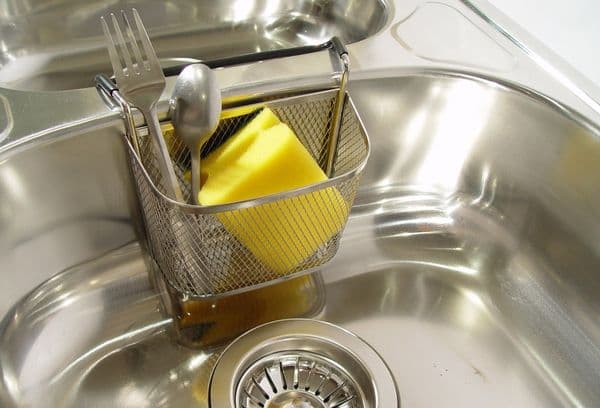 Es pot rentar la plata de níquel en un rentaplats? Hi ha maneres millors!