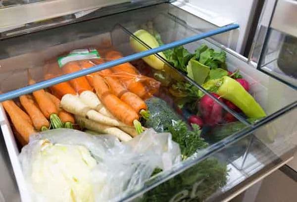 Grøntsager i køleskabet