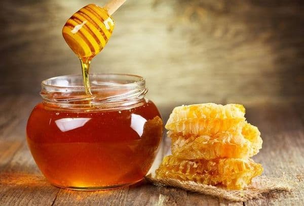 Sklenica medu