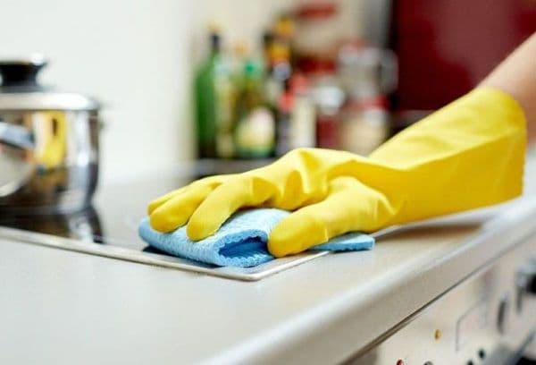 การทำความสะอาดถุงมือยาง