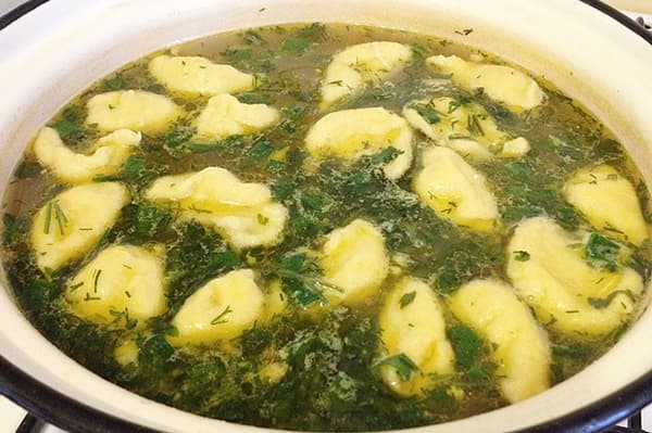 Greens and Dumplings Suppe