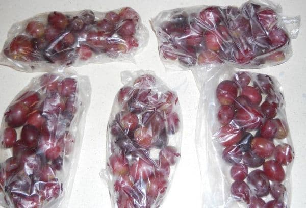 Hele bevroren druiven