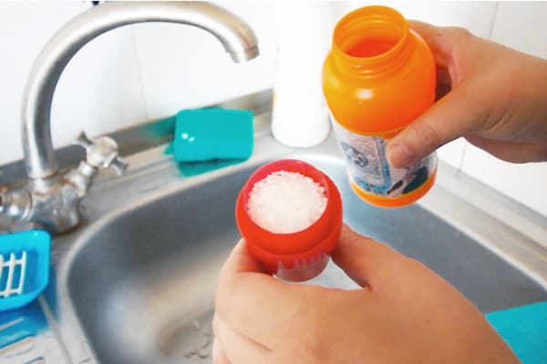 Химия за почистване на мивката