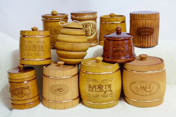 Holzbehälter für Honig