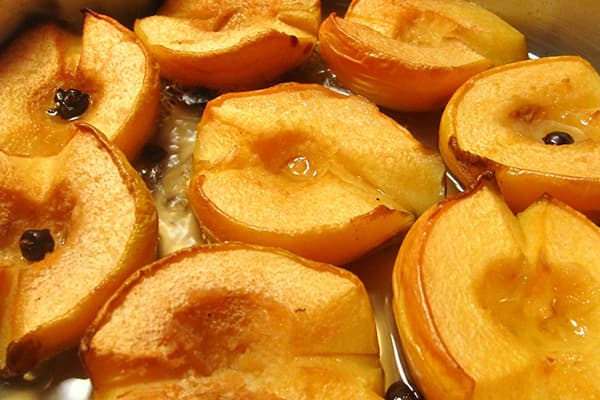 Baked quince