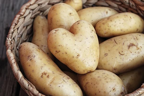 Млади картофи