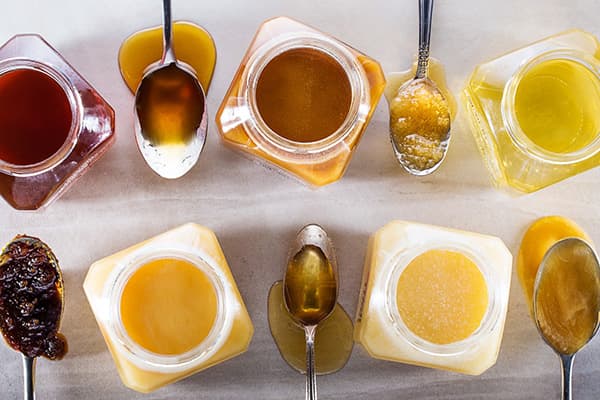 Verschillende soorten honing